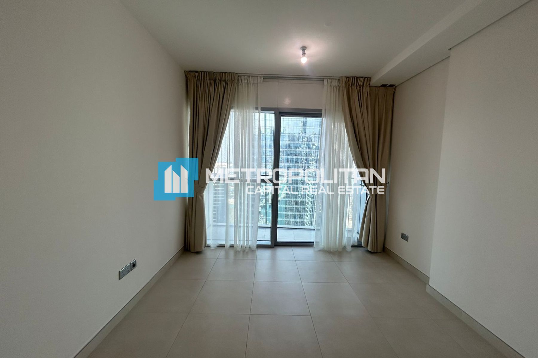 Canal View | High Floor | Vacant | 3 BHK with Maid