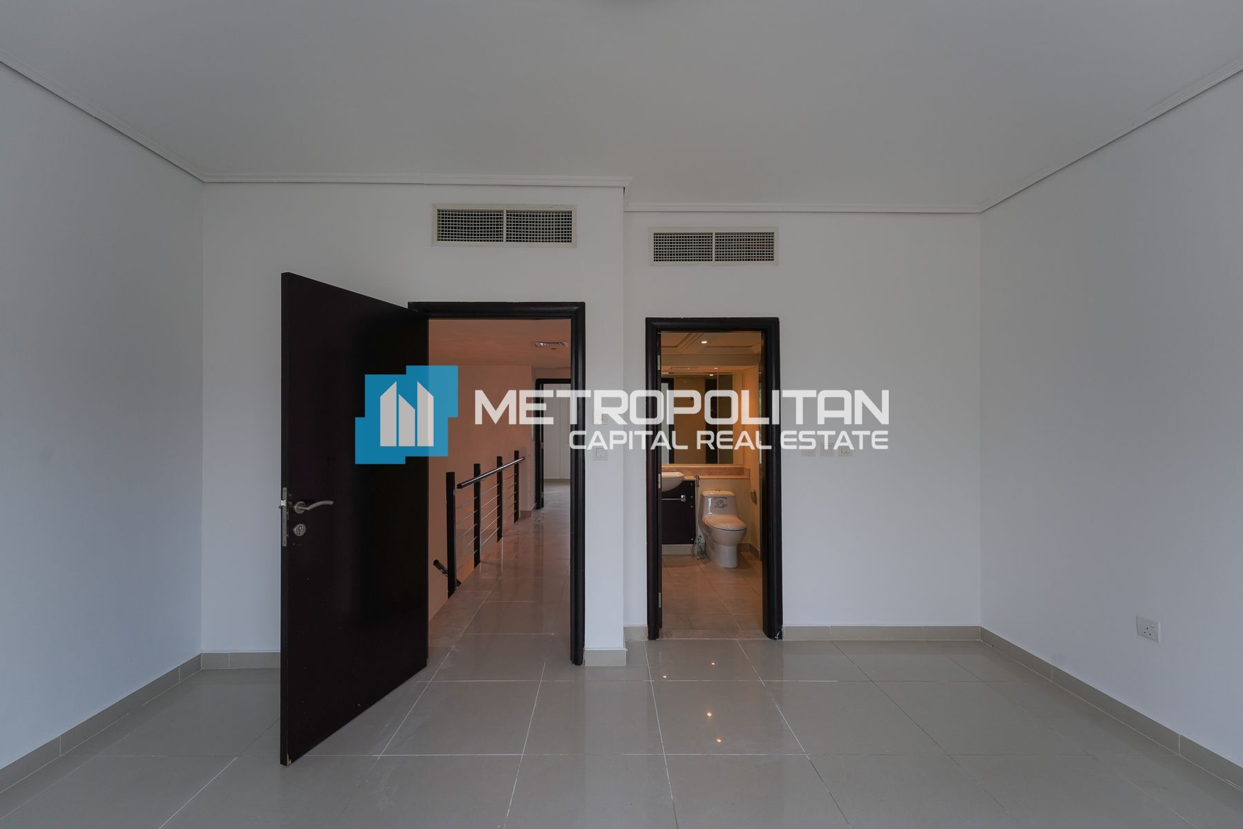 Single Row | Private Garden | 2 BR w Study