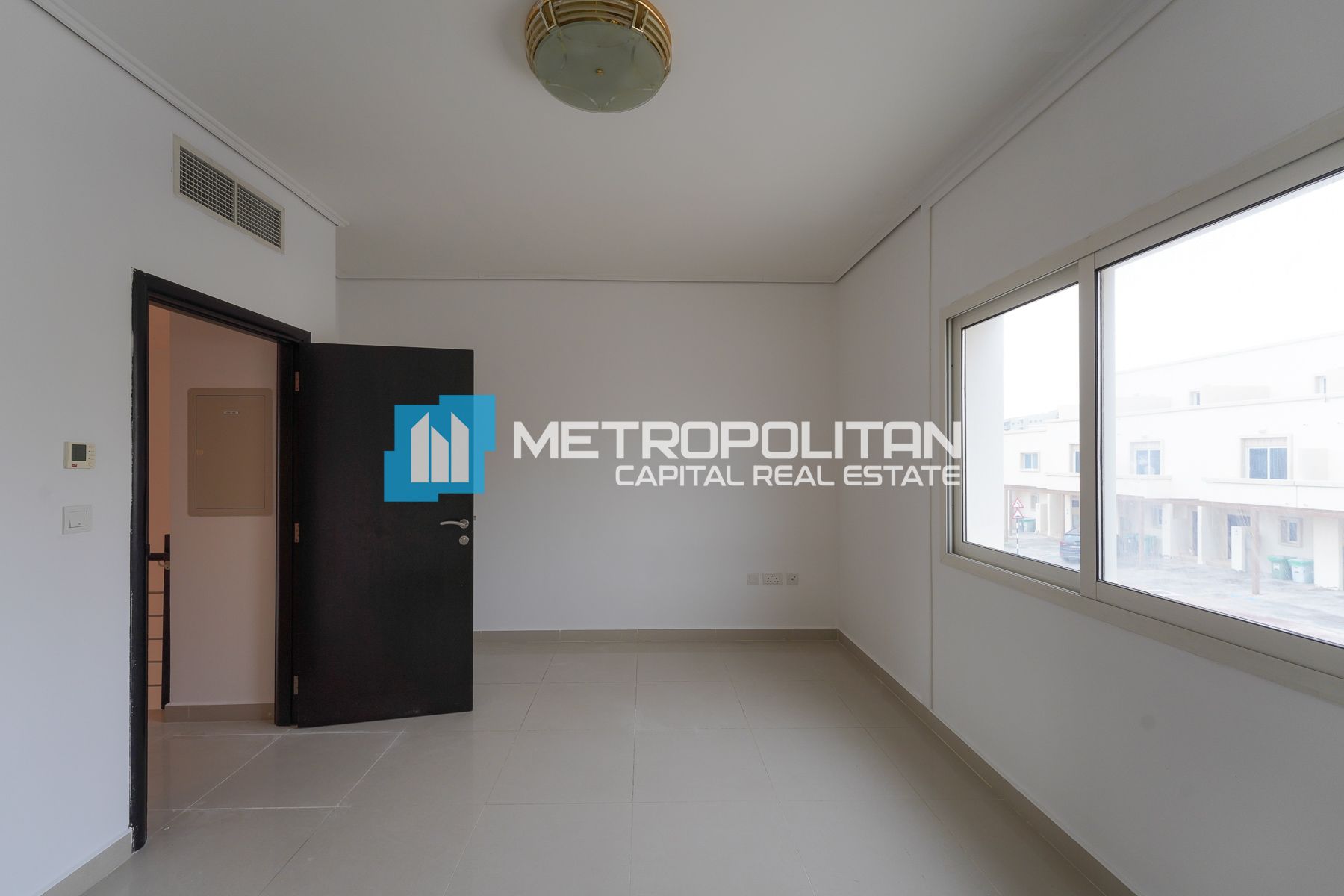 Single Row | Private Garden | 2 BR w Study