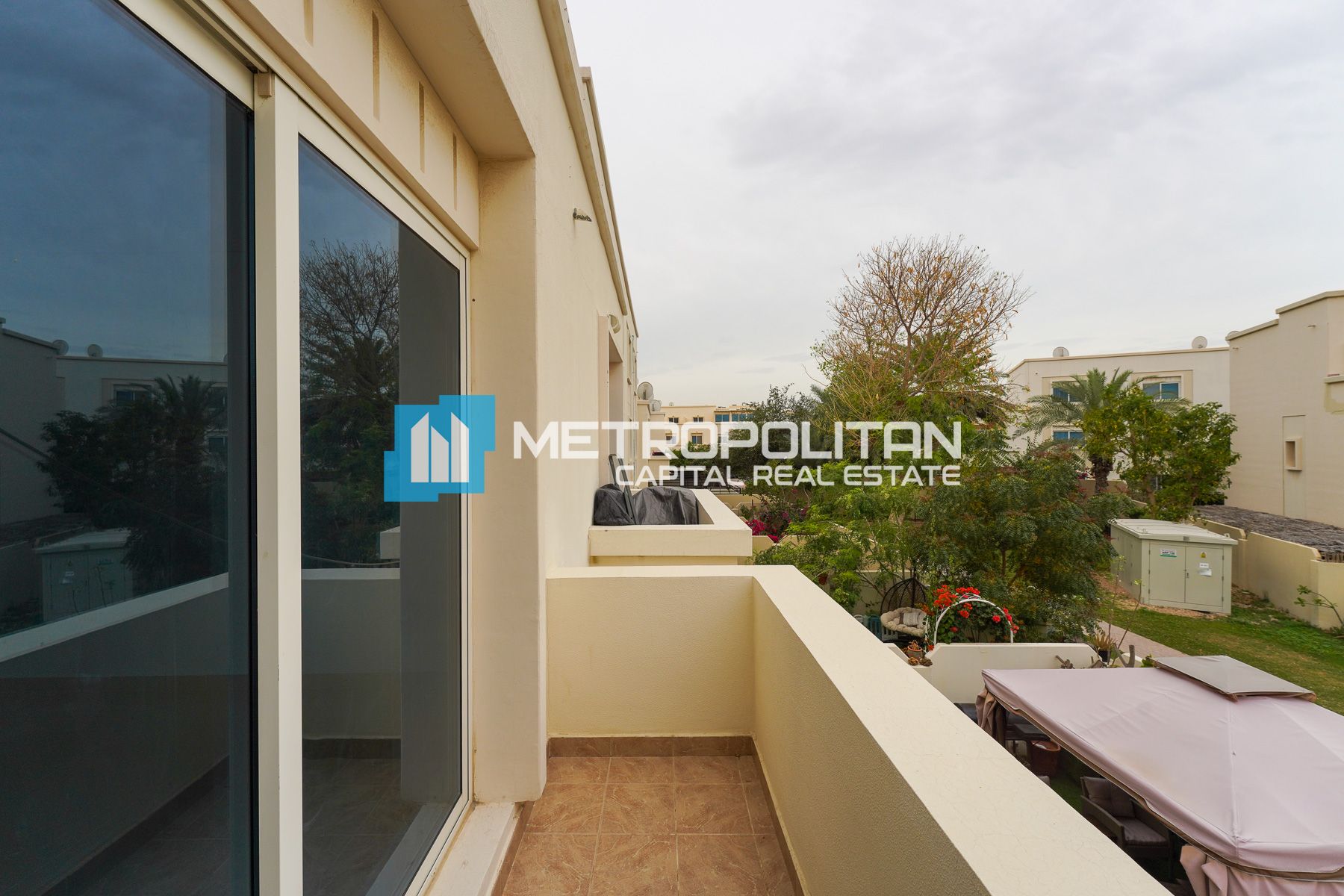 Single Row | Private Garden | 2 BR w Study