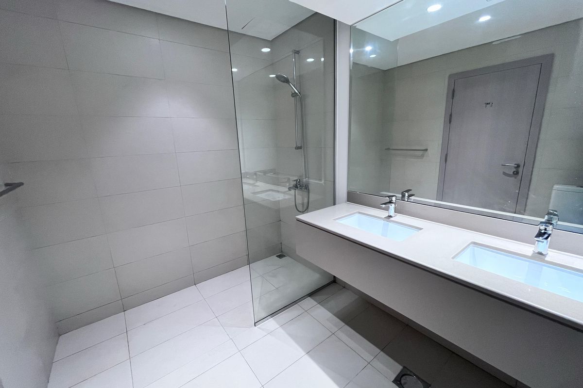 High Floor |Community View | Hot Deal | Rented