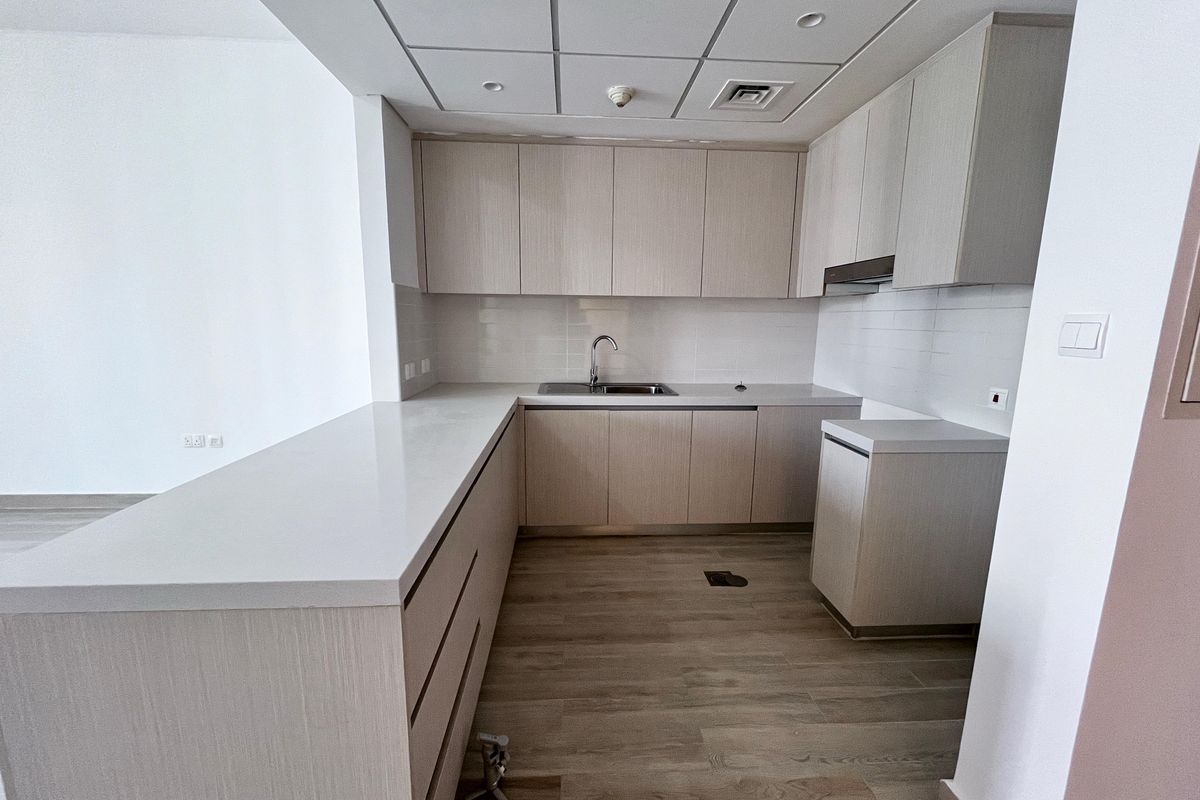 High Floor |Community View | Hot Deal | Rented