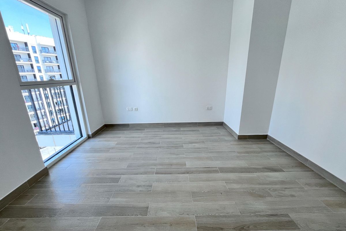 High Floor |Community View | Hot Deal | Rented