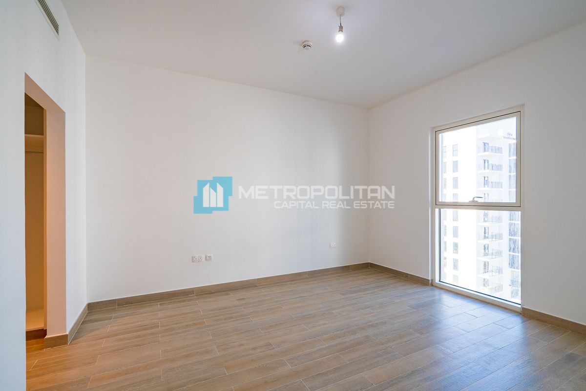 2BR+Balcony| Partial Canal View| Motivated Seller