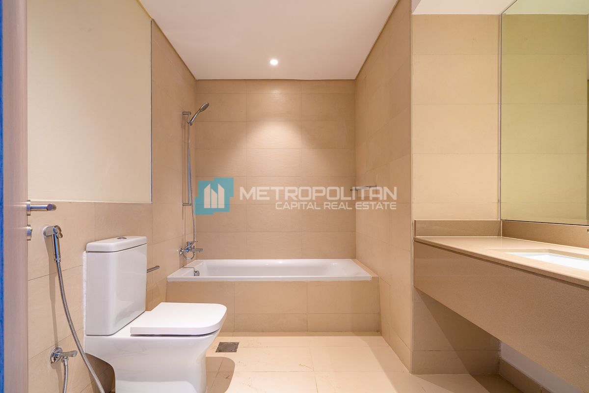 2BR+Balcony| Partial Canal View| Motivated Seller