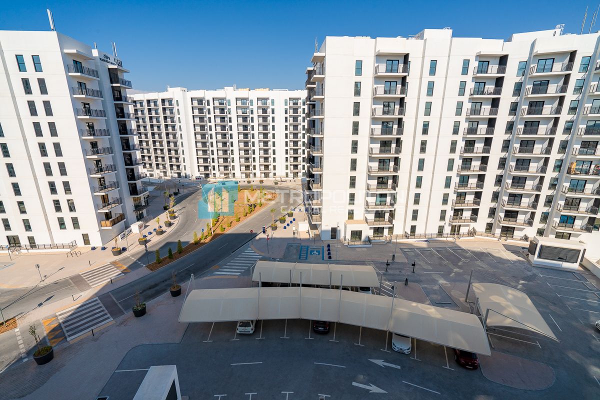 2BR+Balcony| Partial Canal View| Motivated Seller