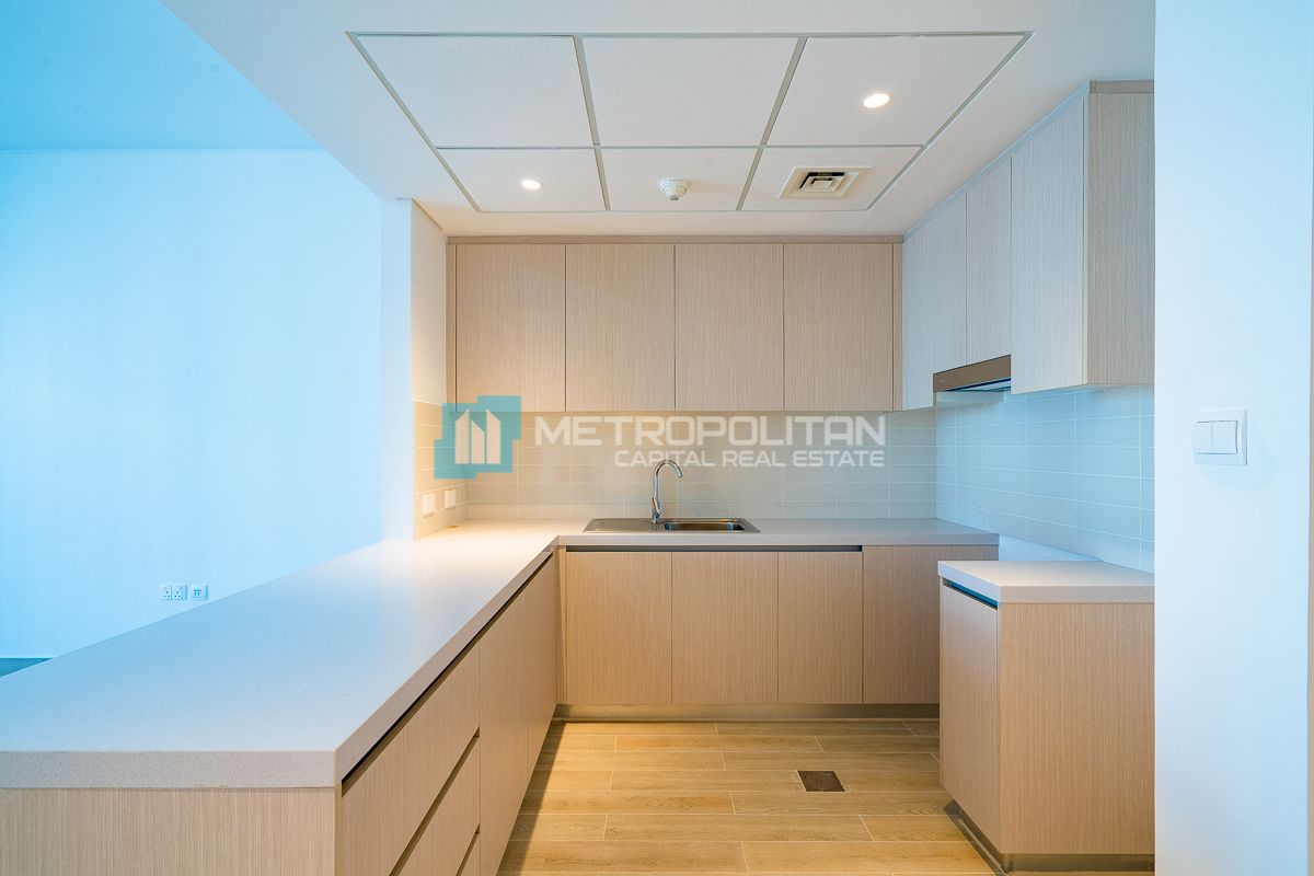 2BR Apartment for Sale in Waters Edge, Yas Island - MCS-46252