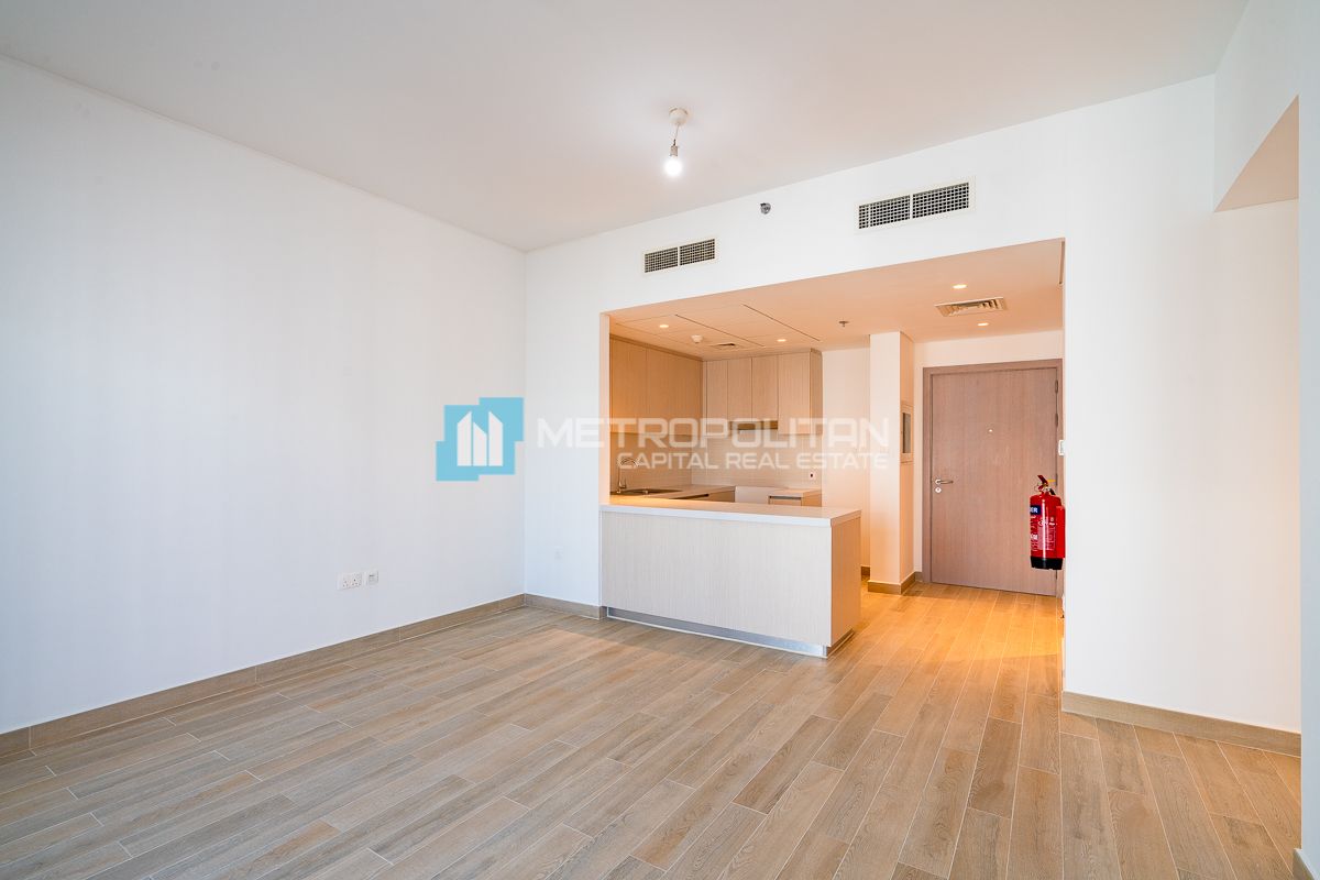 2BR+Balcony| Partial Canal View| Motivated Seller