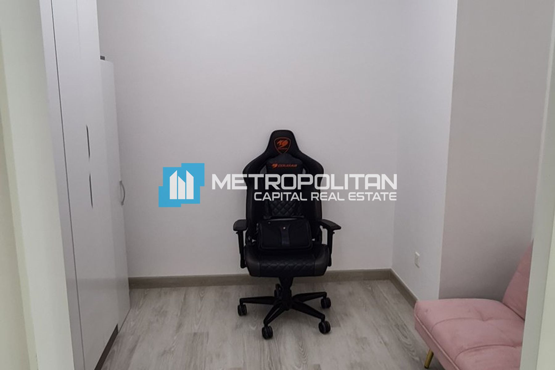 Well Maintained | 2BR Upgraded Layout |Canal View
