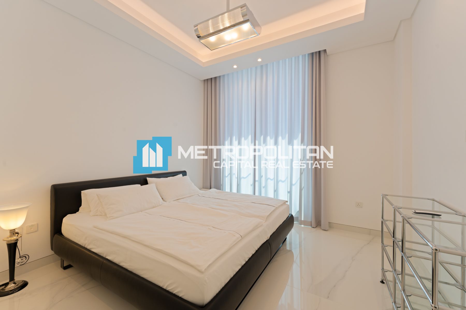 Single Row Middle | Brand New | Private Pool