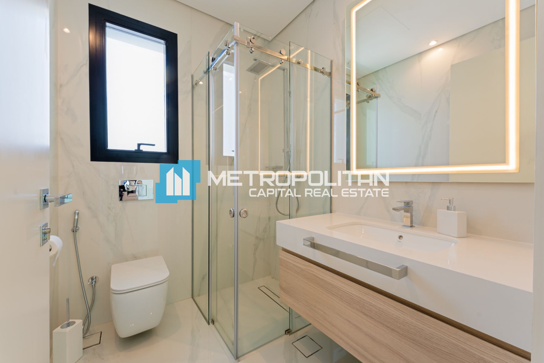 Single Row Middle | Brand New | Private Pool