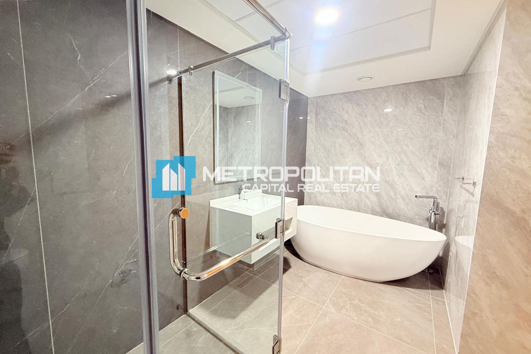 3 BR with Maids | Sea view | Full Up Graded