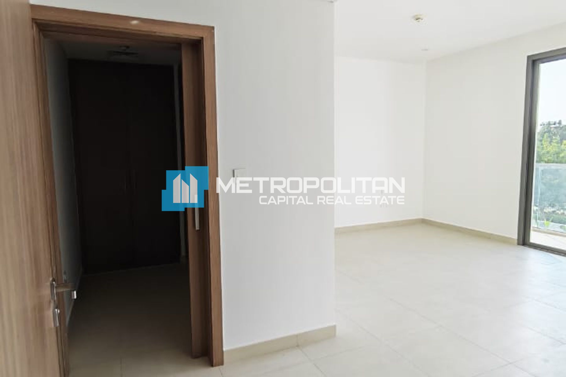 Rare Opportunity |3BR w/ Maid | Single Row| Vacant