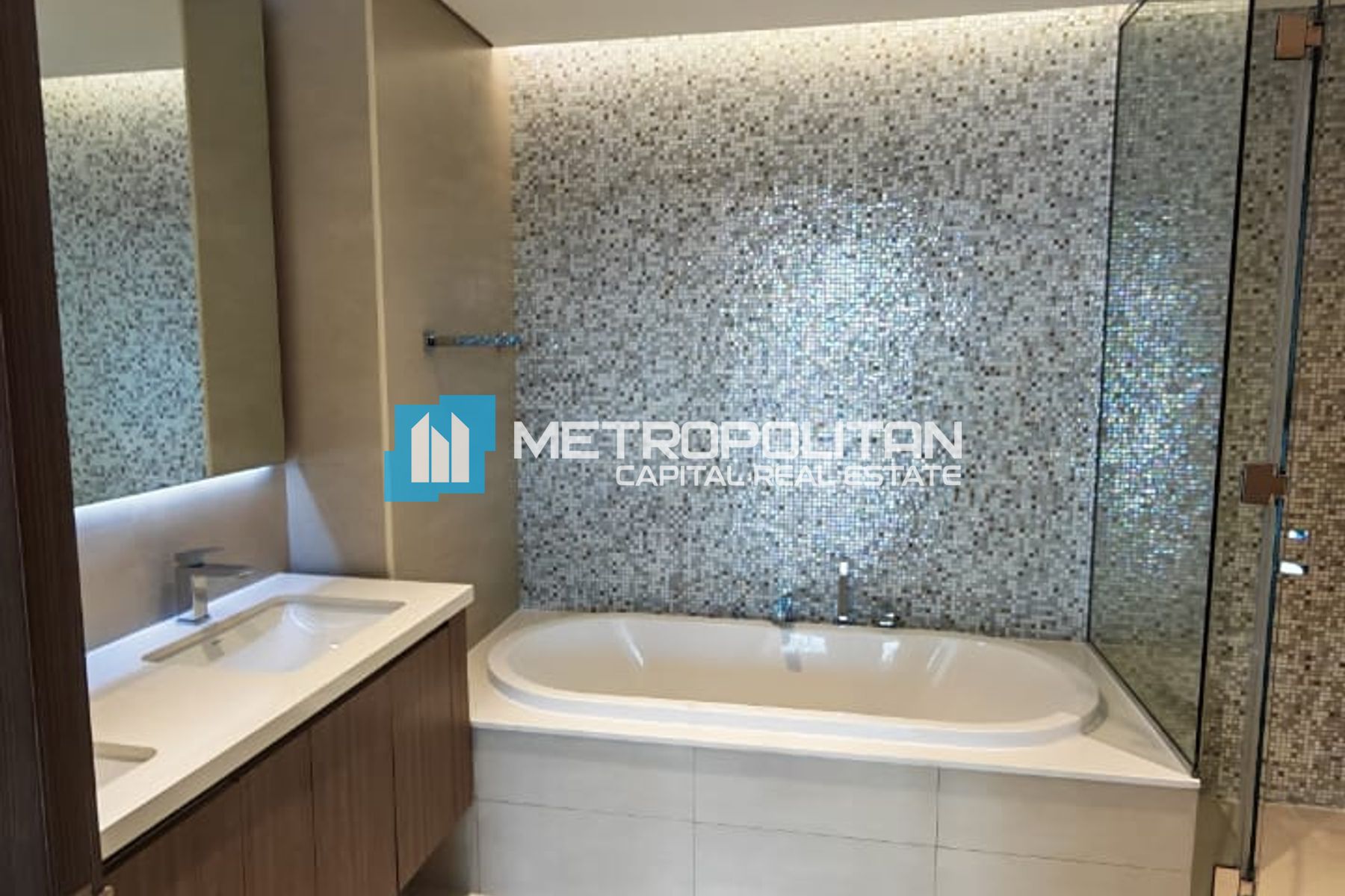 Rare Opportunity |3BR w/ Maid | Single Row| Vacant