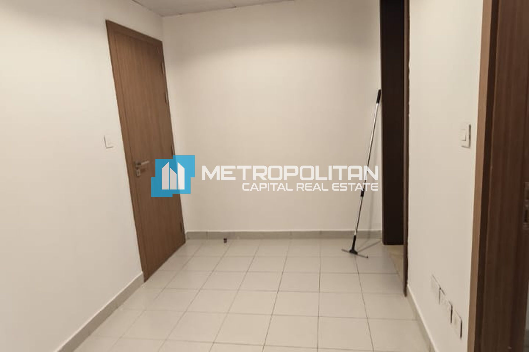 Rare Opportunity |3BR w/ Maid | Single Row| Vacant