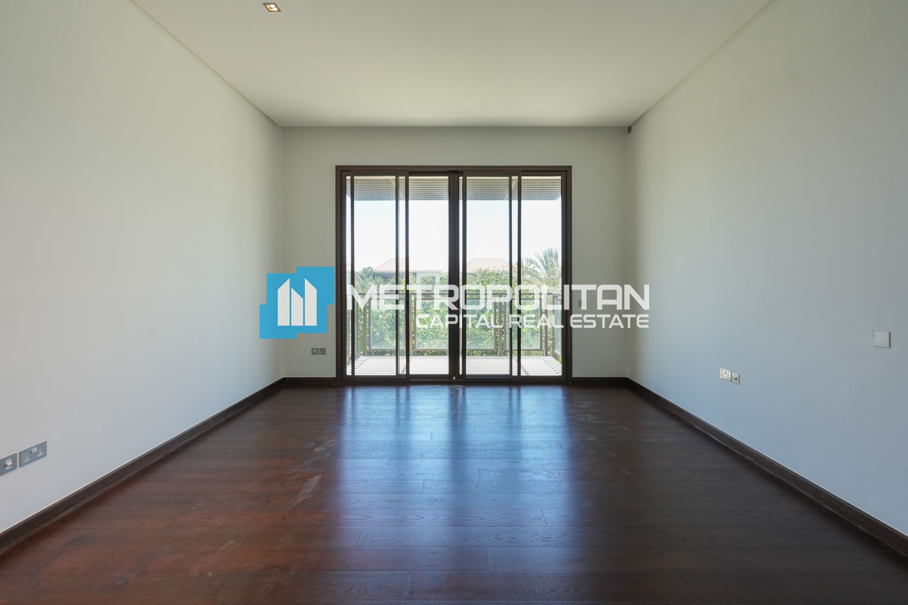 Price Drop | 6BR Boulevard | Corner | Sea View |