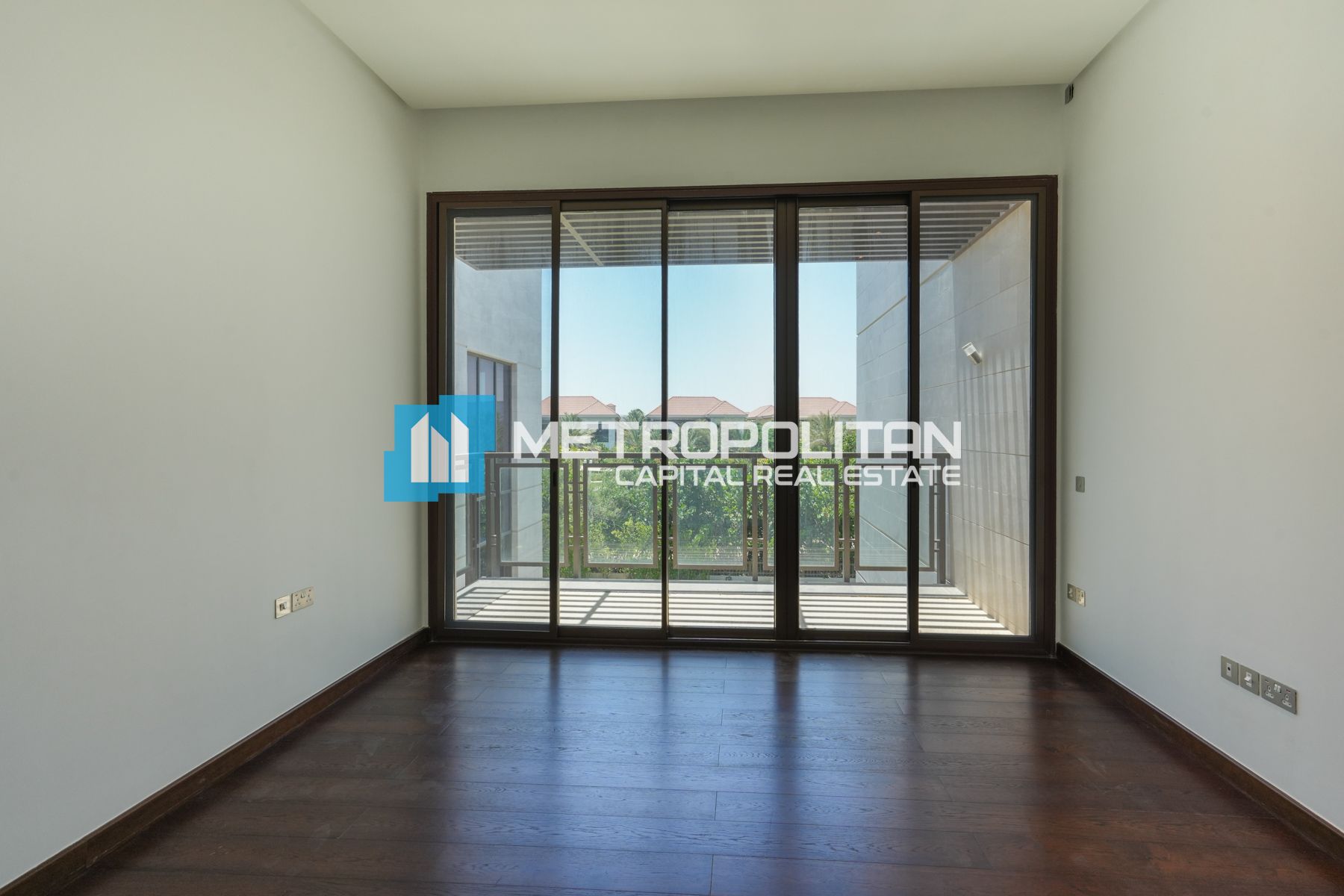 Price Drop | 6BR Boulevard | Corner | Sea View |