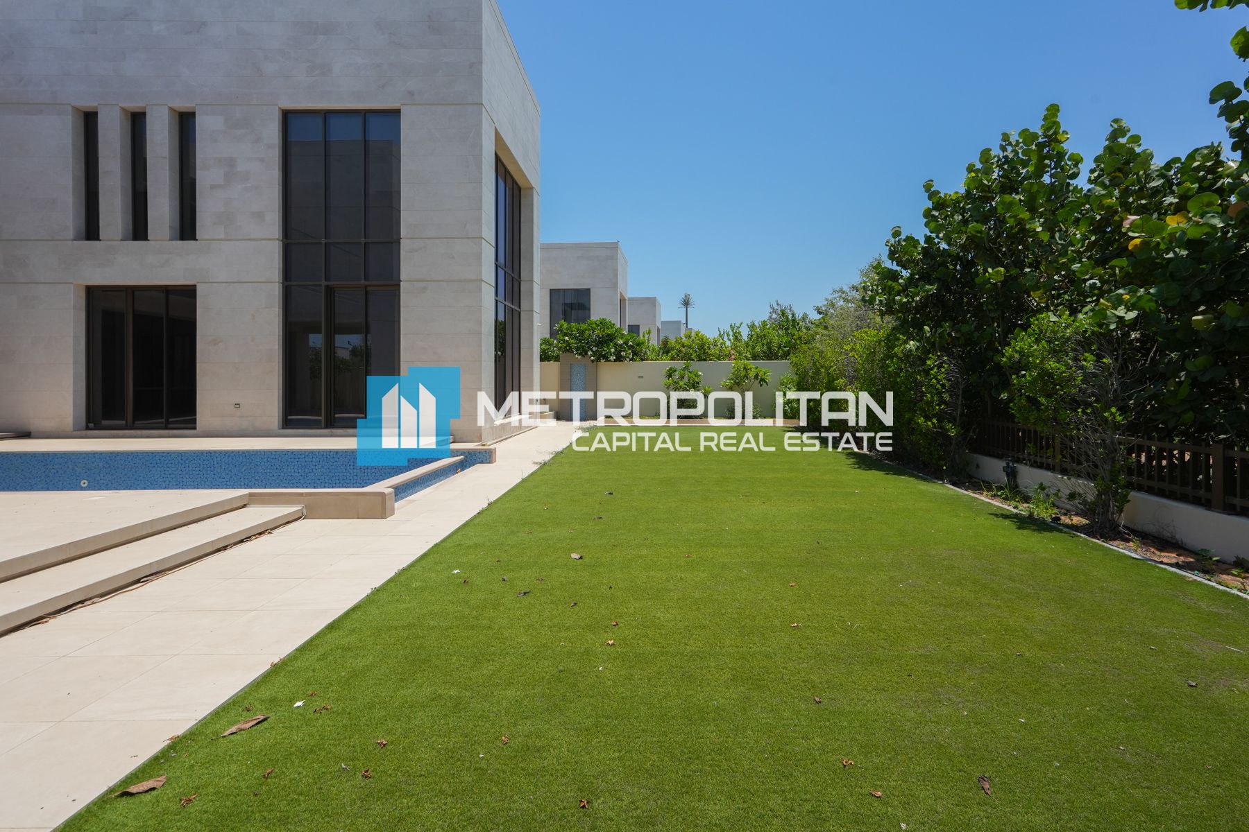 Price Drop | 6BR Boulevard | Corner | Sea View |