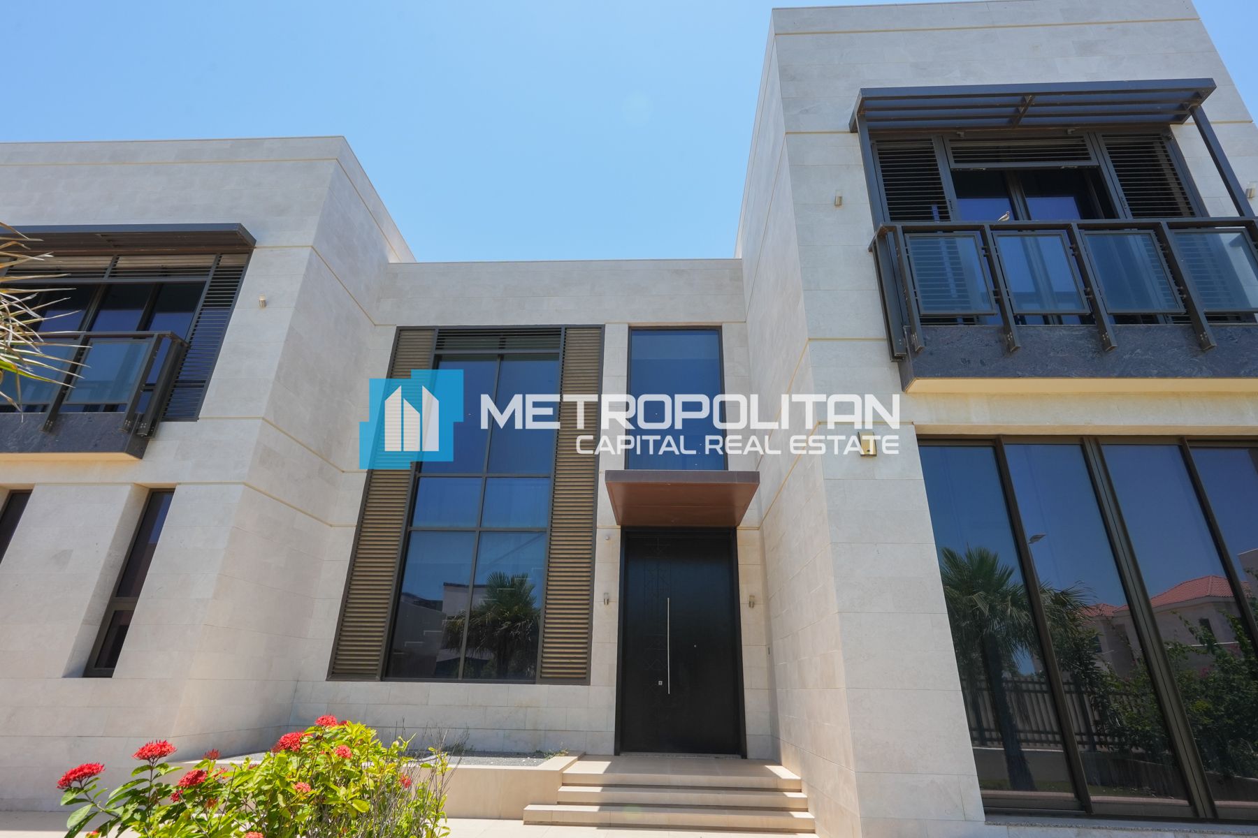 Price Drop | 6BR Boulevard | Corner | Sea View |