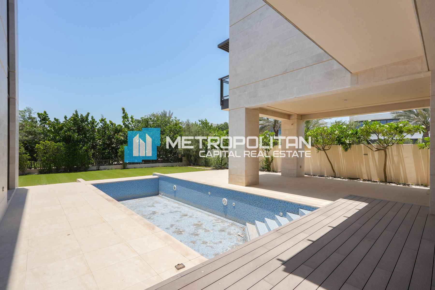 Price Drop | 6BR Boulevard | Corner | Sea View |