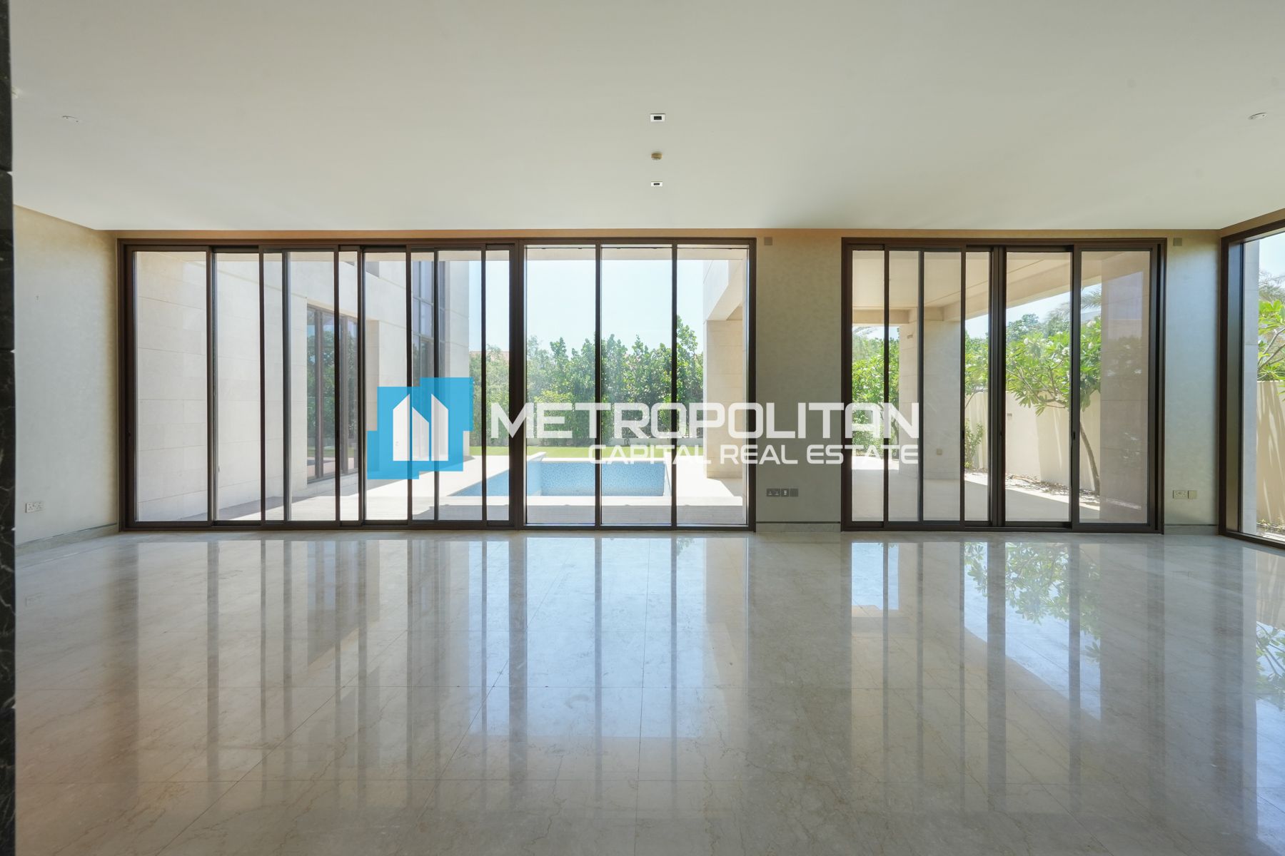 Price Drop | 6BR Boulevard | Corner | Sea View |
