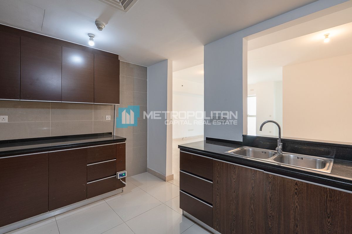 High Floor | Partial Sea View | High End Finishes