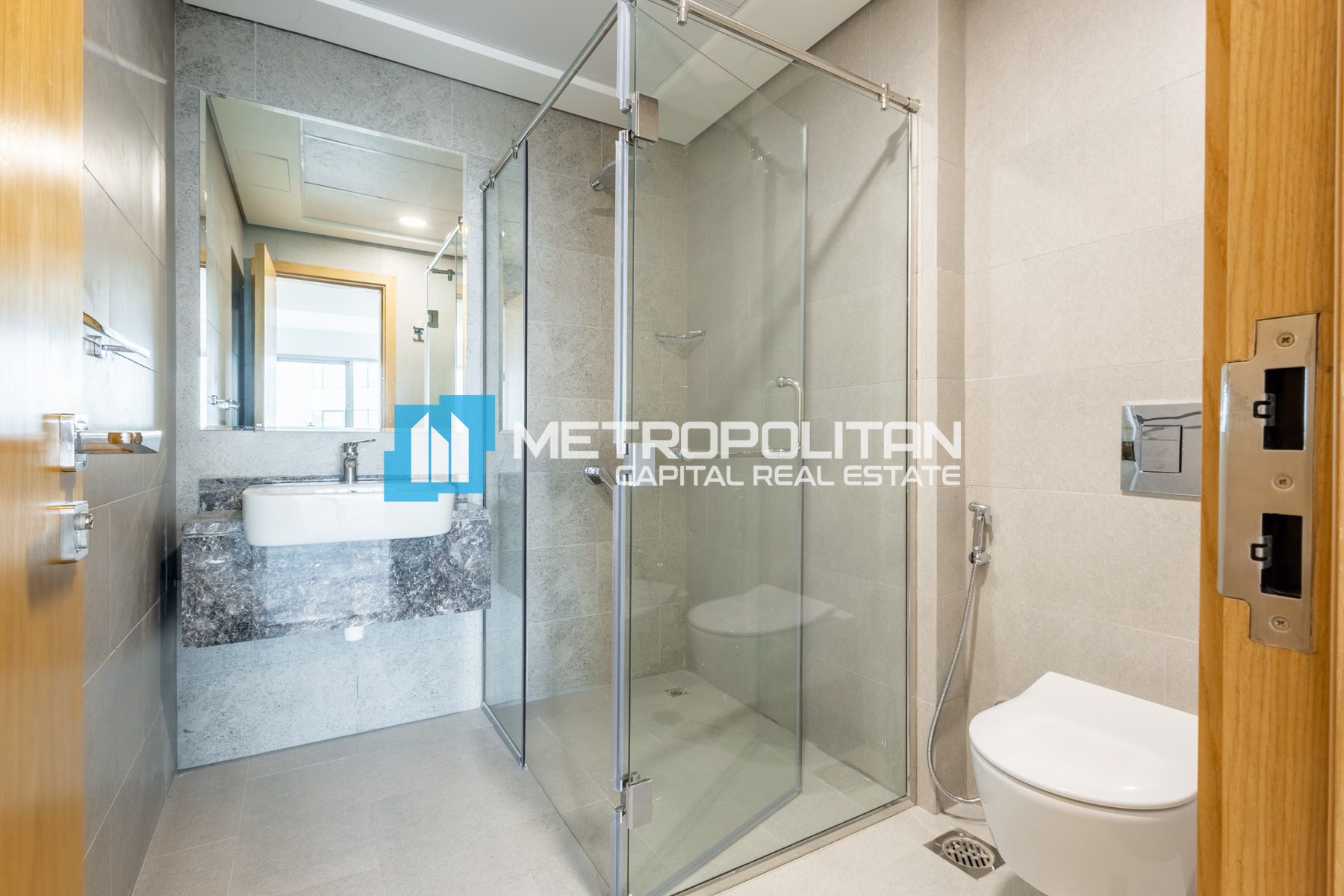 Full Canal View |  High Floor |  Ready to Move