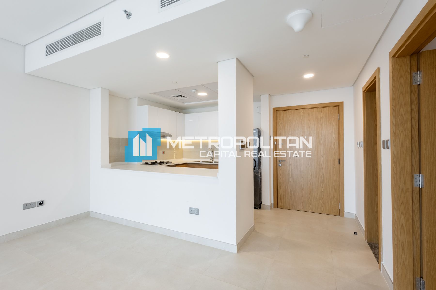 Full Canal View |  High Floor |  Ready to Move
