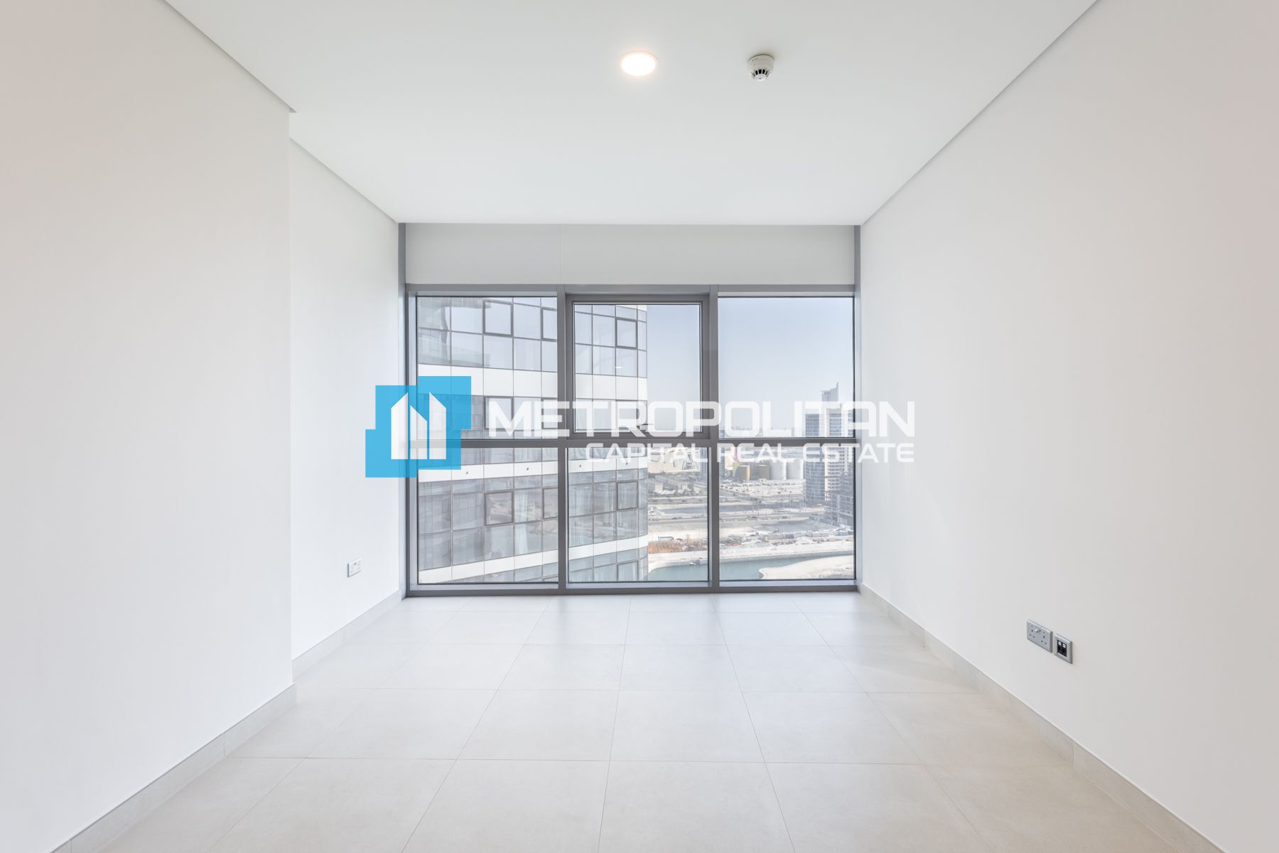 Full Canal View |  High Floor |  Ready to Move