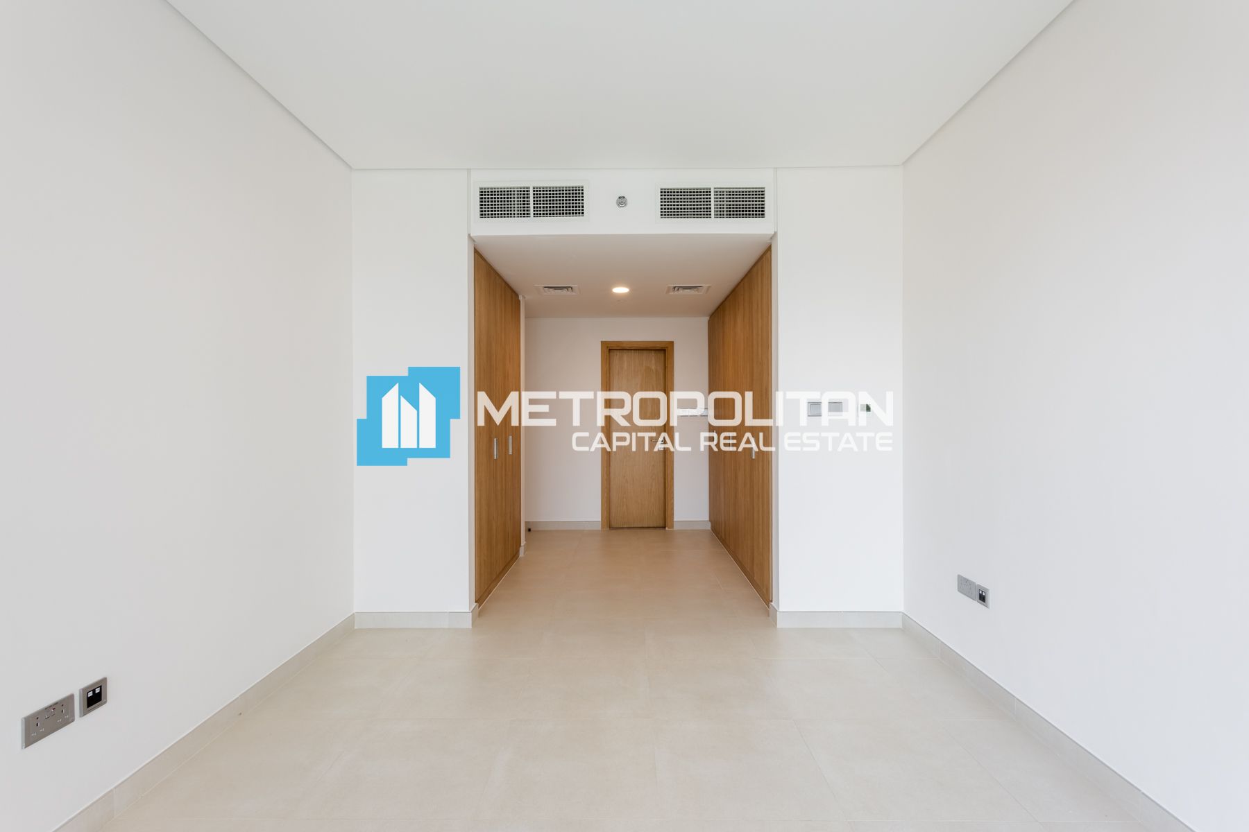 Full Canal View |  High Floor |  Ready to Move