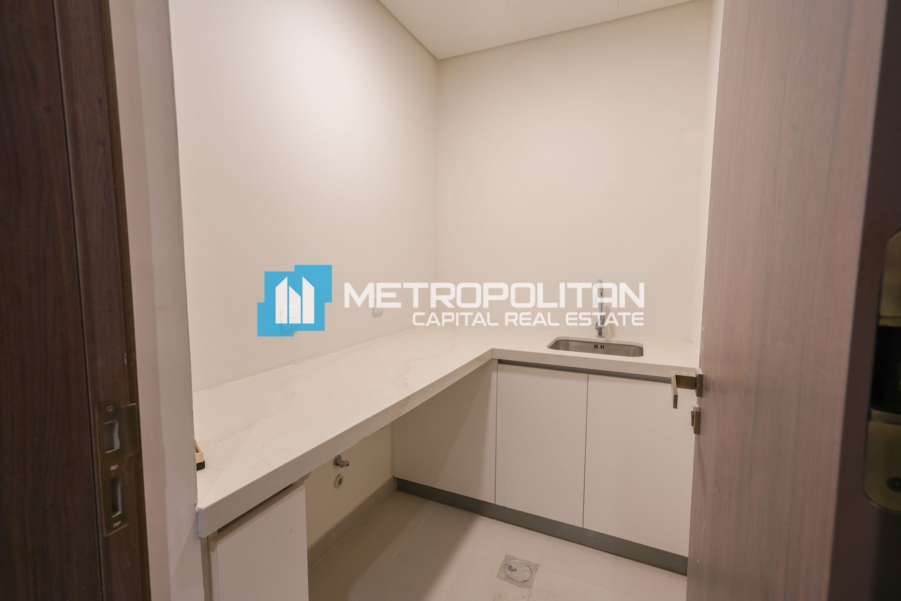 premium Finishing  | Private Pool | 4 BR w/ Maid's