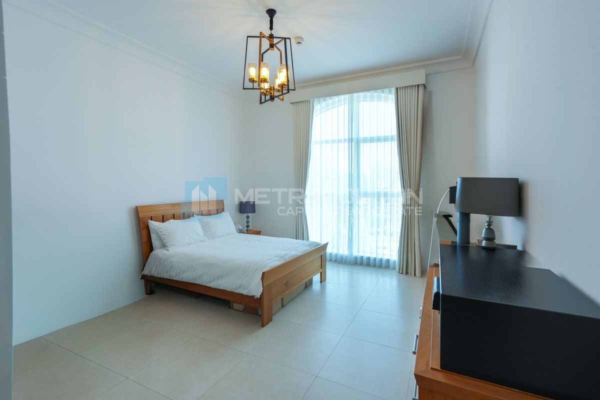 A STUNNING VIEW | High Floor | BIG LAYOUT