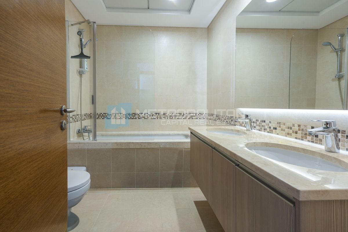 A STUNNING VIEW | High Floor | BIG LAYOUT