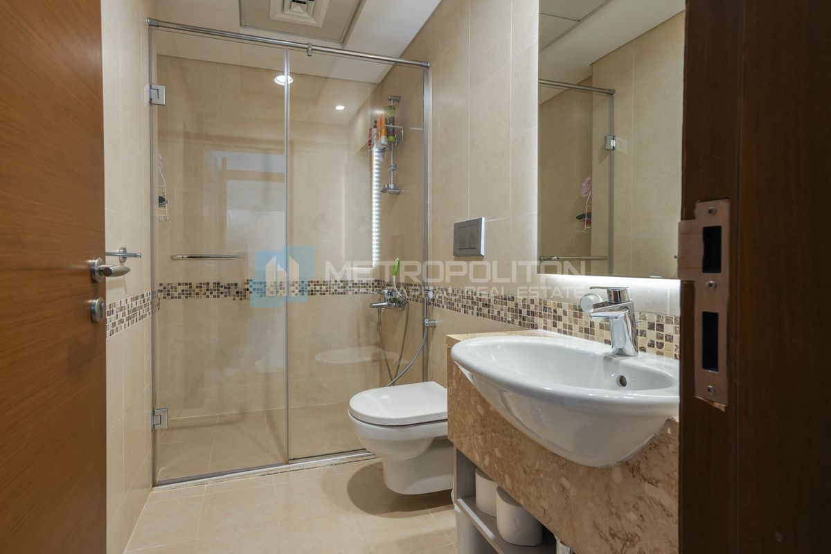 A STUNNING VIEW | High Floor | BIG LAYOUT