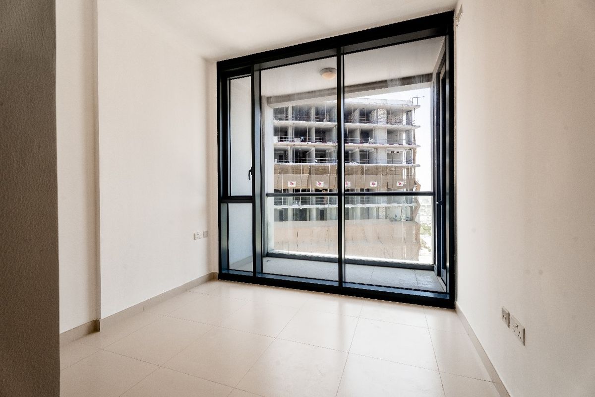North-East Facing 1BR – High Floor with Sea view