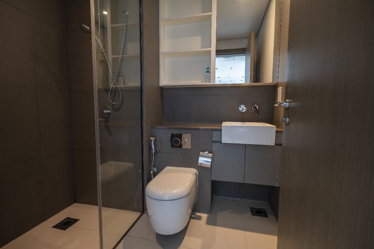 North-East Facing 1BR – High Floor with Sea view