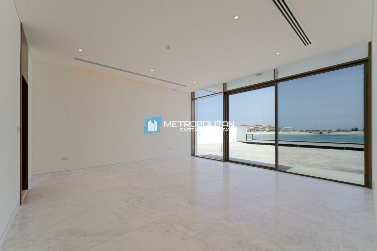 Waterfront V6 | Elite Large Plot | Single Row 6BR