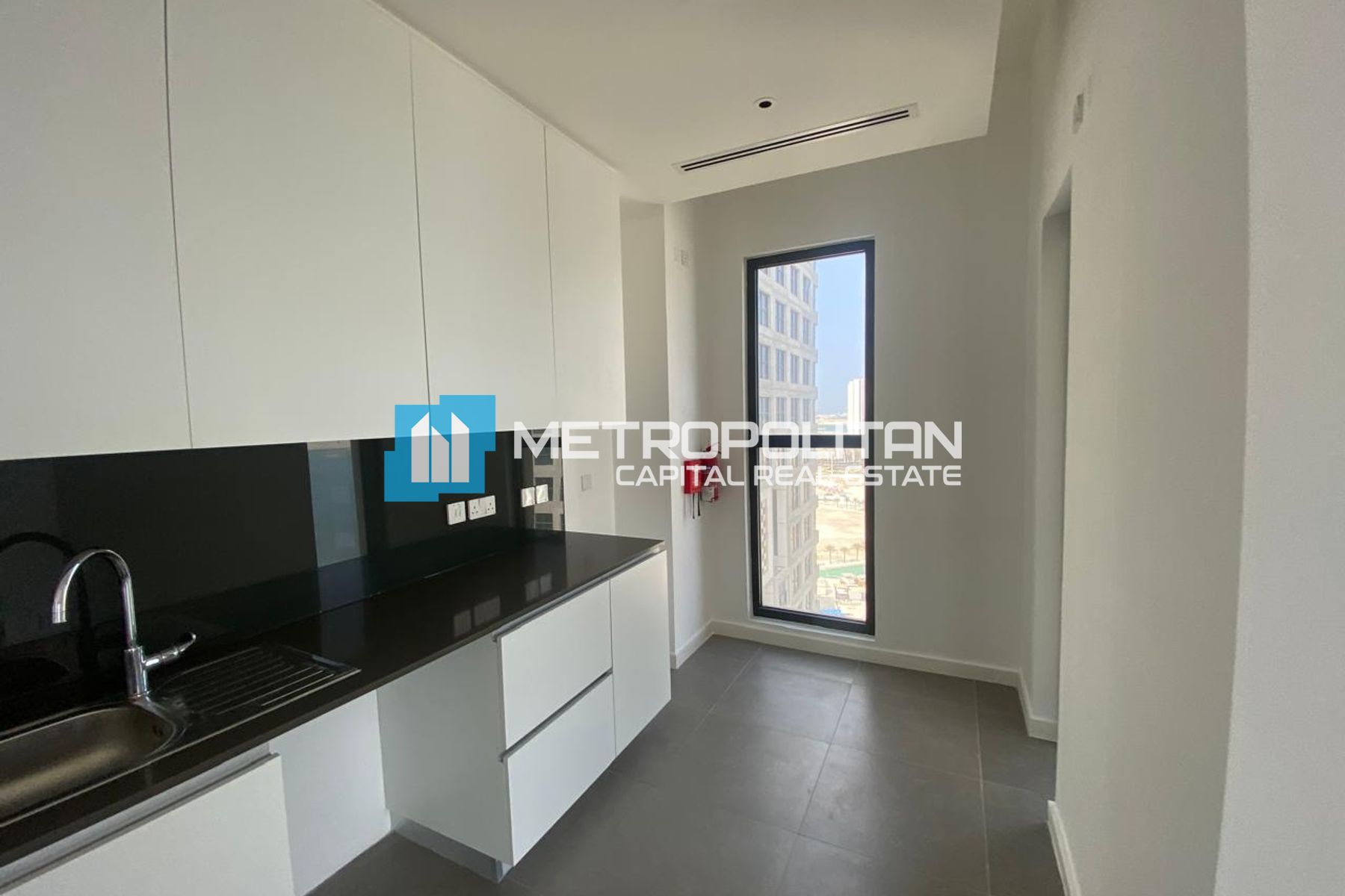 Huge 1BR+M | Beach Access | High End Finishes