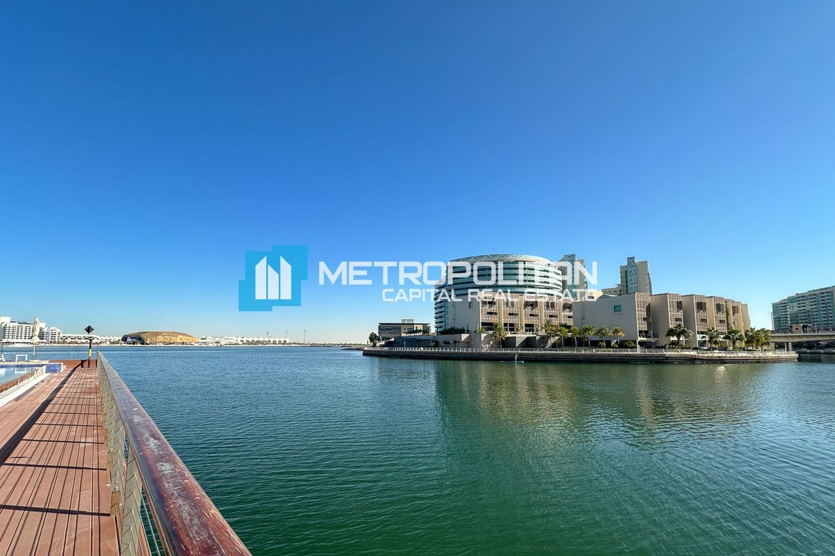 2BR w/ Balcony| Scenic Water Views| Prime Location