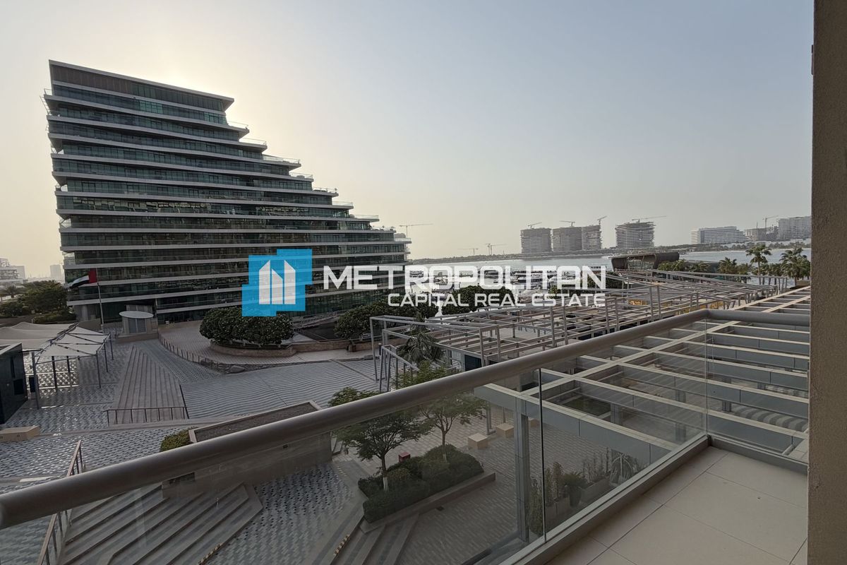 2BR w/ Balcony| Scenic Water Views| Prime Location