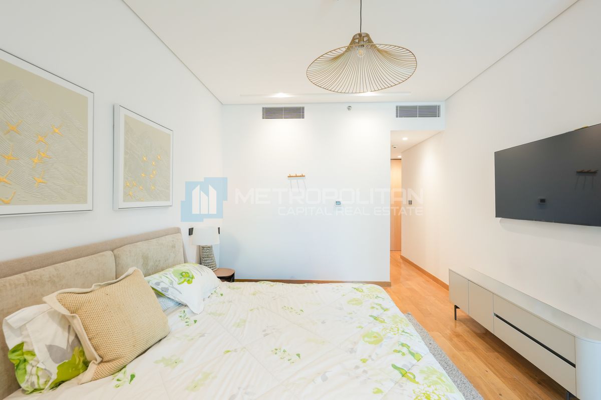 Elegant 2 BR | Partial Sea View | High ROI