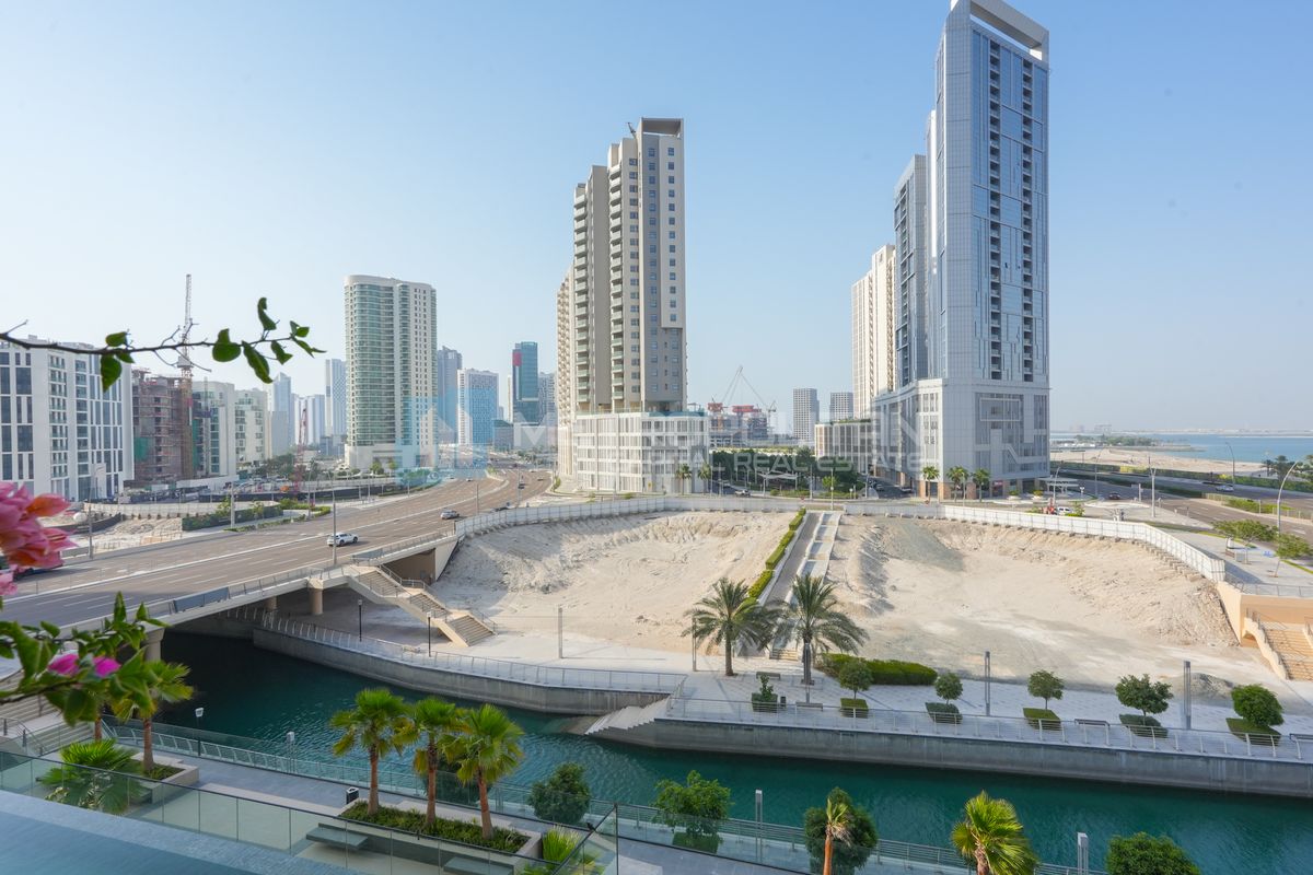 Elegant 2 BR | Partial Sea View | High ROI