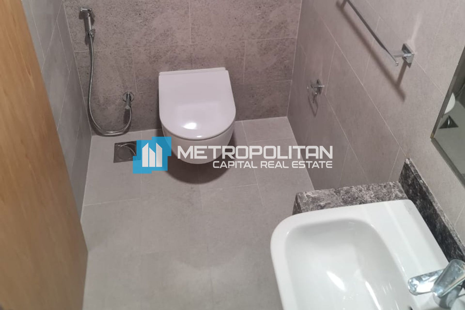 Modern 1BR Unit | Mangrove View | Motivated Seller