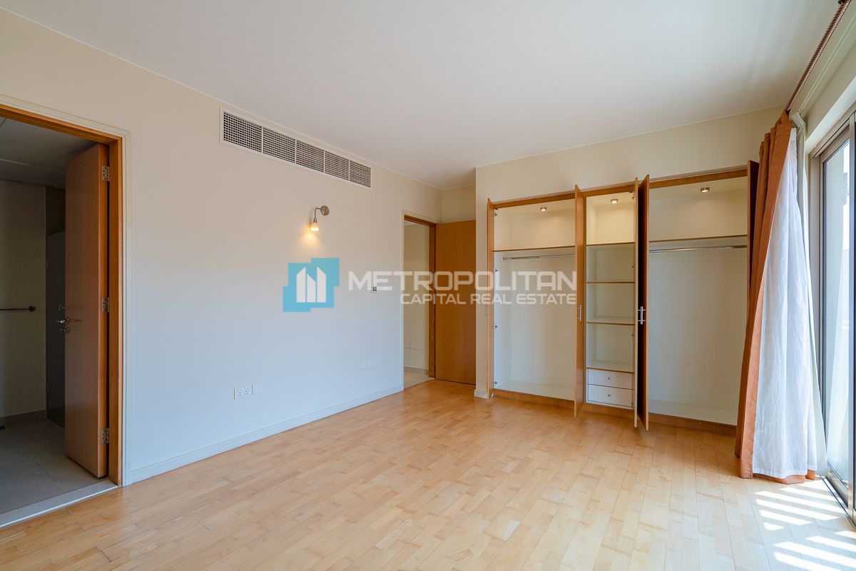Terrace with Garden | Single Row Corner | Hot Deal
