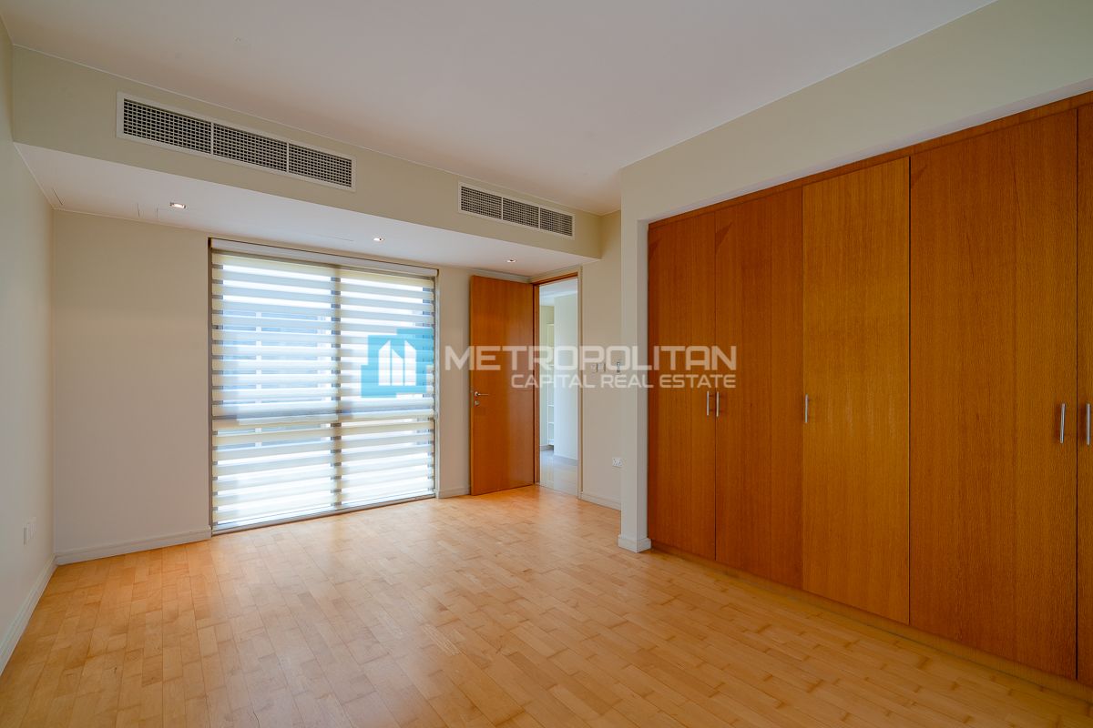 Terrace with Garden | Single Row Corner | Hot Deal