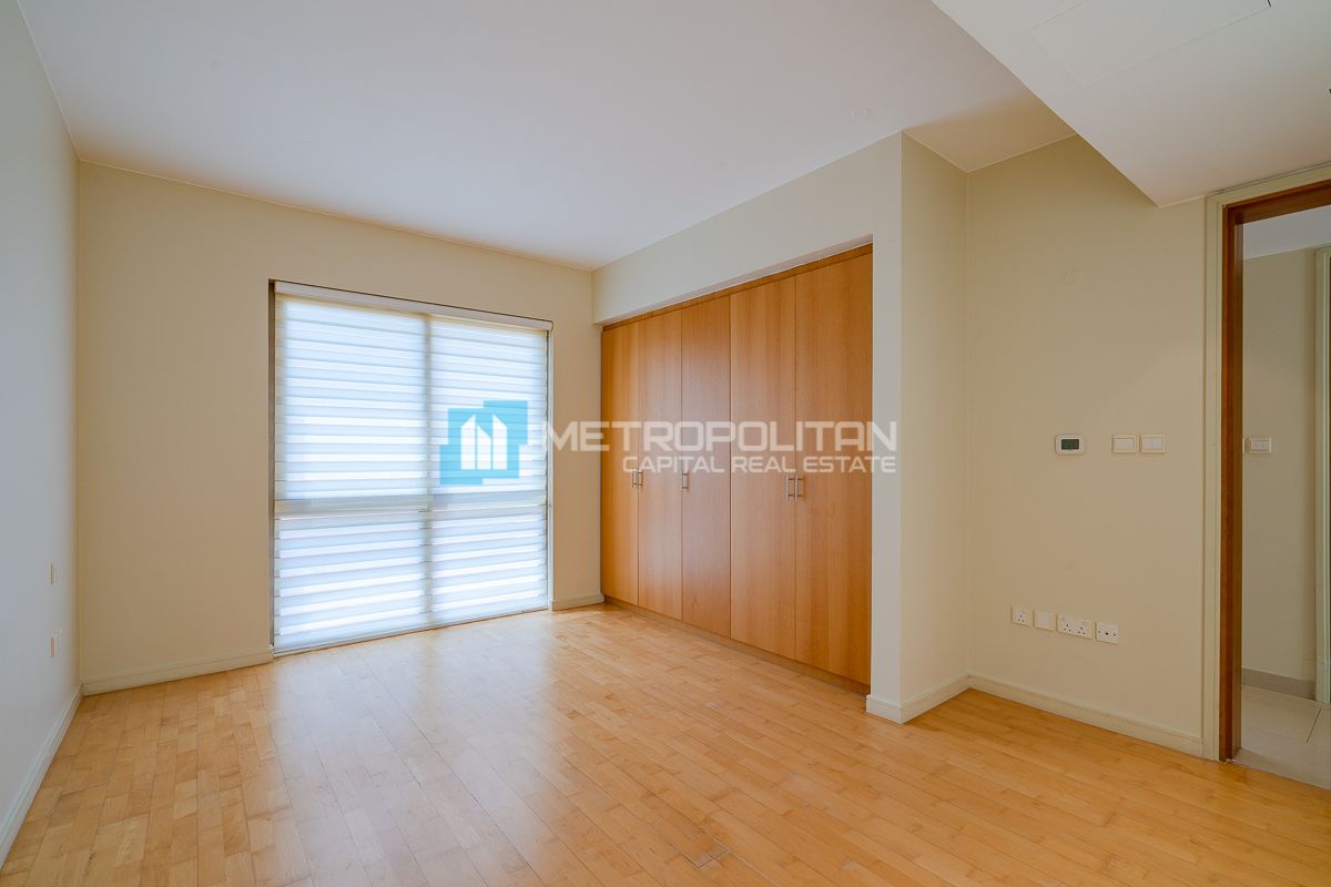 Terrace with Garden | Single Row Corner | Hot Deal
