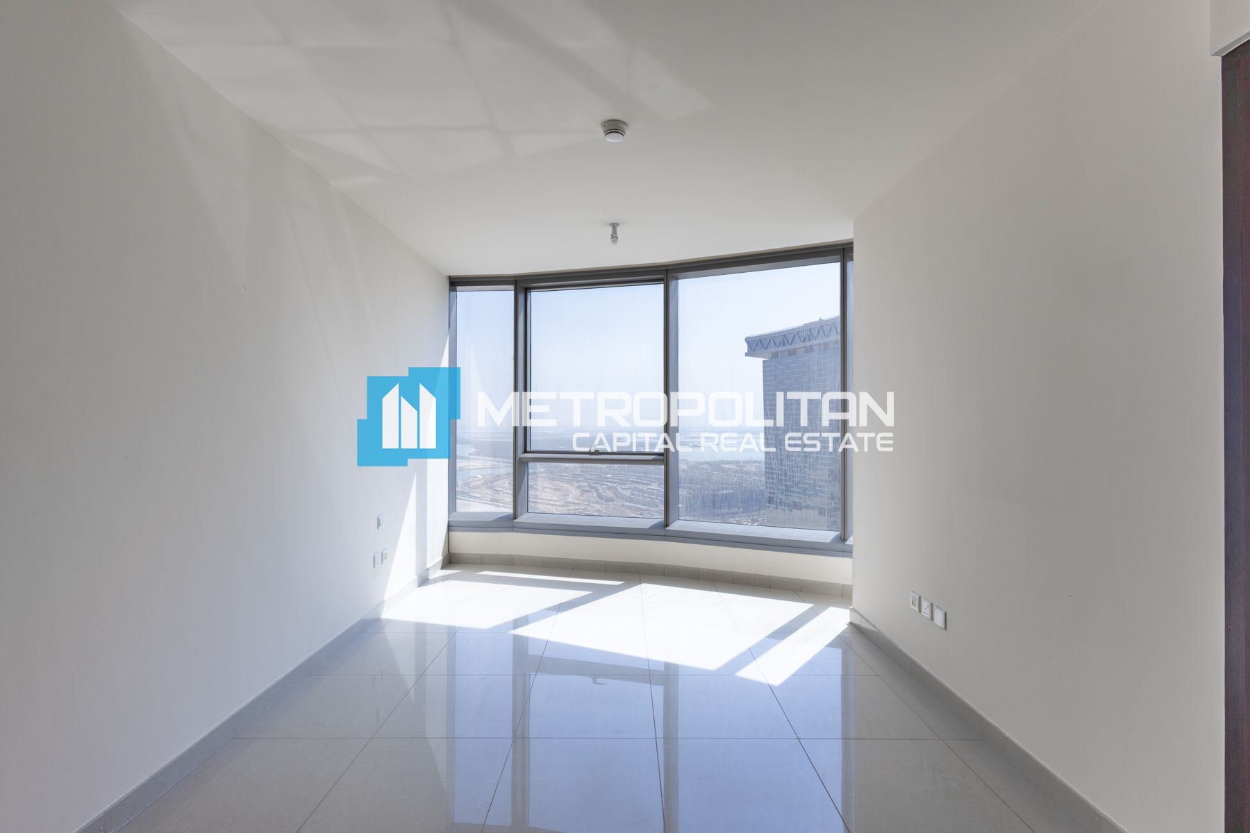 Купить квартиру в Sun Tower, Al Reem Island - MCS-47171