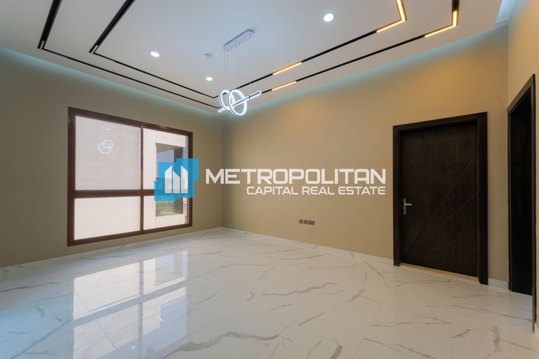 5BR Villa for Sale in Al Reeman 1, Al Shamkha - MCS-47197