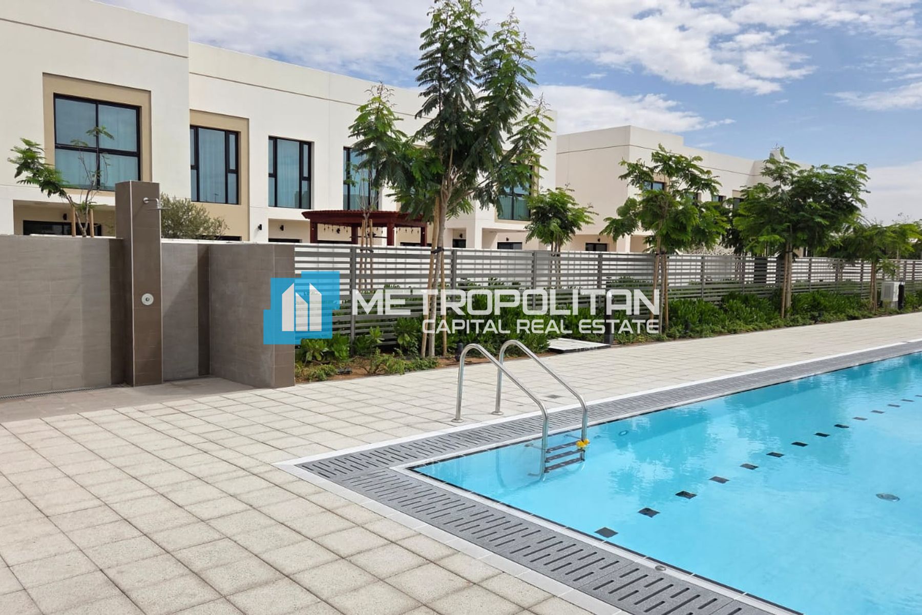 Single Row 4BR+Maid Duplex | Near To Golf | Vacant
