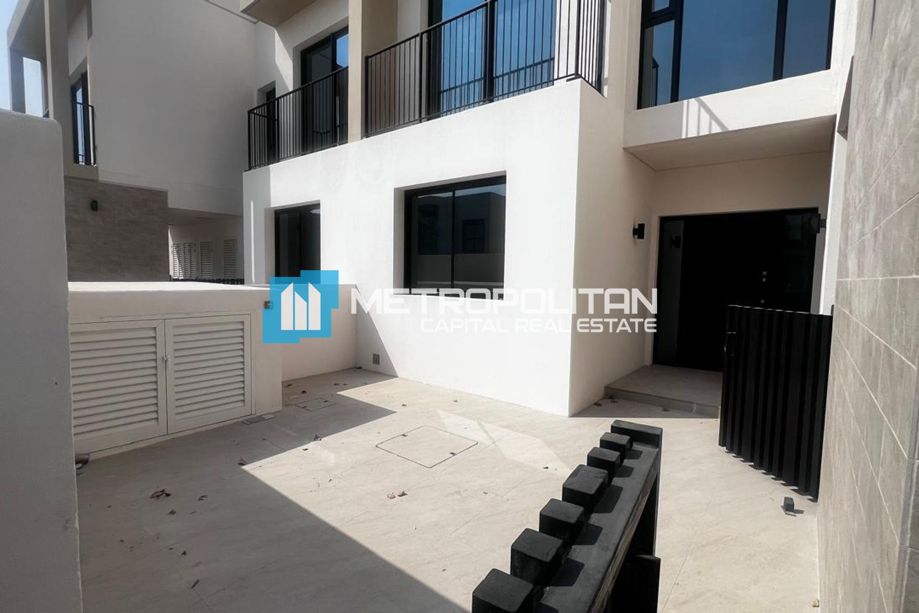 Single Row 4BR+Maid Duplex | Near To Golf | Vacant